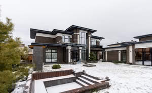 Дом 258м², 2-этажный, участок 12 сот.