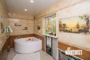 Дом 194м², 2-этажный, участок 9 сот.