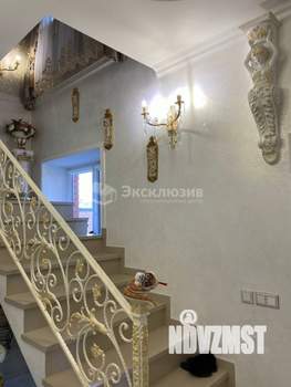 Коттедж 200м², 2-этажный, участок 5 сот.