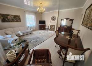 Дом 330м², 3-этажный, участок 15 сот.