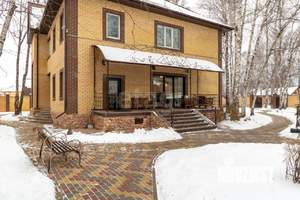 Дом 350м², 2-этажный, участок 30 сот.