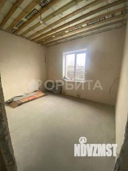 Дом 84м², 2-этажный, участок 5 сот.