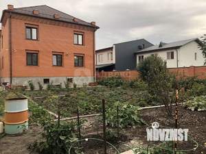 Коттедж 370м², 3-этажный, участок 12 сот.