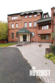 Таунхаус 653м², 3-этажный, участок 9 сот.