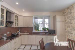 Дом 165м², 2-этажный, участок 10 сот.