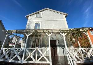 Дом 210м², 3-этажный, участок 6 сот.