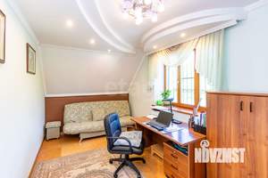 Дом 139м², 2-этажный, участок 10 сот.