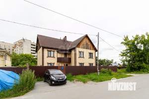 Дом 236м², 3-этажный, участок 5 сот.