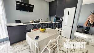 Дом 93м², 2-этажный, участок 8 сот.