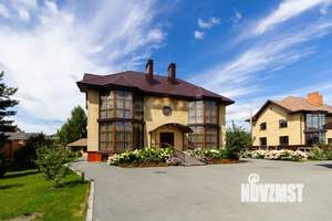 Дом 368м², 3-этажный, участок 16 сот.