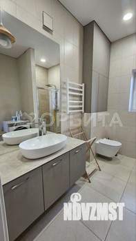 Дом 180м², 2-этажный, участок 9 сот.