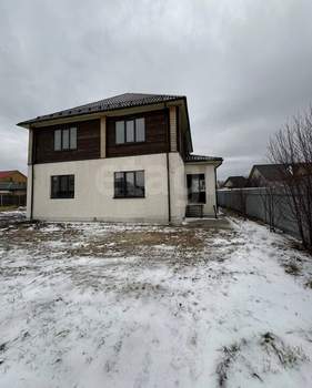 Дом 212м², 3-этажный, участок 8 сот.