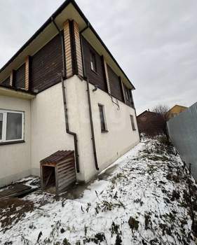 Дом 212м², 3-этажный, участок 8 сот.