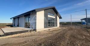 Дом 105м², 1-этажный, участок 8 сот.