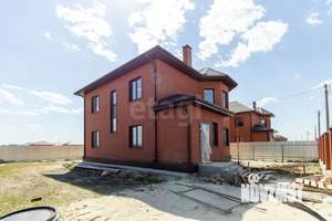 Дом 139м², 2-этажный, участок 6 сот.