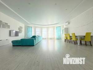 Дом 224м², 2-этажный, участок 10 сот.