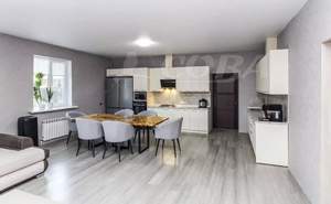 Дом 200м², 2-этажный, участок 15 сот.