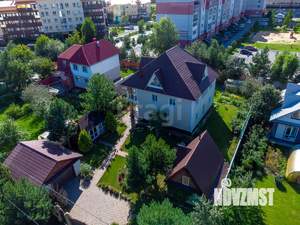 Дом 373м², 3-этажный, участок 10 сот.