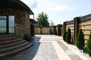 Дом 350м², 2-этажный, участок 9 сот.