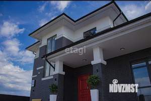 Дом 266м², 2-этажный, участок 8 сот.