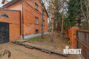 Коттедж 364м², 2-этажный, участок 15 сот.