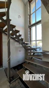 Дом 240м², 3-этажный, участок 11 сот.