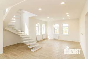 Дом 157м², 2-этажный, участок 9 сот.