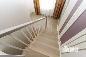 Дом 268м², 2-этажный, участок 8 сот.