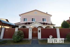 Дом 215м², 2-этажный, участок 10 сот.