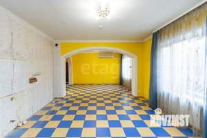 Дом 403м², 2-этажный, участок 10 сот.