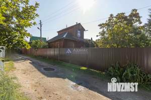 Дом 60м², 2-этажный, участок 6 сот.