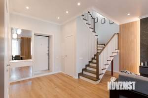 Таунхаус 130м², 3-этажный, участок 4 сот.