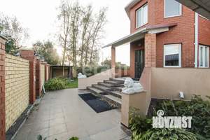 Дом 269м², 2-этажный, участок 12 сот.