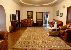 Дом 315м², 2-этажный, участок 12 сот.