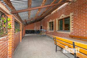 Дом 522м², 3-этажный, участок 12 сот.