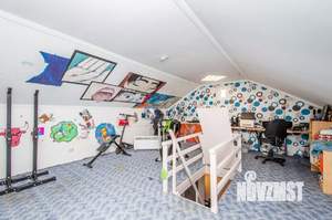 Коттедж 230м², 3-этажный, участок 10 сот.