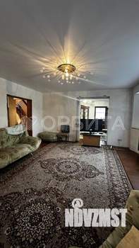 Дом 200м², 2-этажный, участок 10 сот.