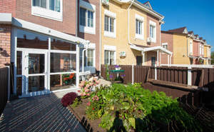 Дом 138м², 3-этажный, участок 2 сот.