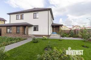 Дом 281м², 2-этажный, участок 10 сот.