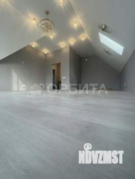 Дом 242м², 2-этажный, участок 8 сот.