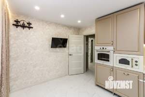 Дом 98м², 2-этажный, участок 8 сот.