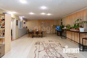 Дом 264м², 2-этажный, участок 6 сот.