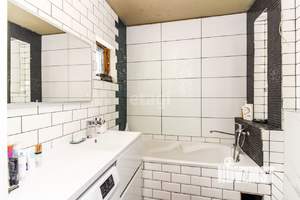 Дом 95м², 2-этажный, участок 5 сот.