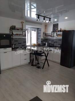 Дом 64м², 2-этажный, участок 6 сот.