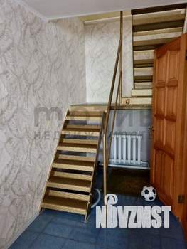 Дом 272м², 2-этажный, участок 14 сот.