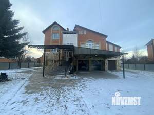 Коттедж 398м², 3-этажный, участок 17 сот.