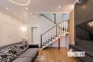 Таунхаус 130м², 3-этажный, участок 4 сот.