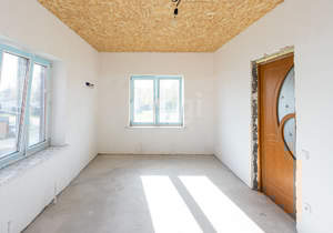 Дом 79м², 2-этажный, участок 4 сот.