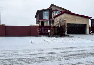 Дом 289м², 3-этажный, участок 15 сот.