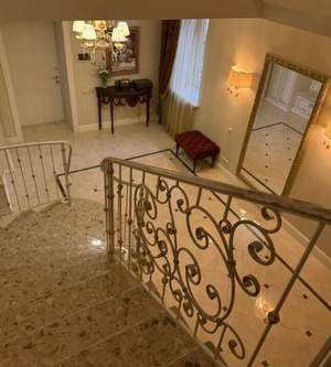 Дом 361м², 3-этажный, участок 7 сот.